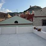 Stunning Rooftop With Castle View 아파트