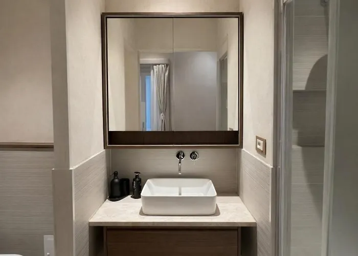 Stunning Rooftop With Castle View