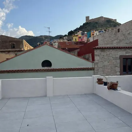 Stunning Rooftop With Castle View Apartamento