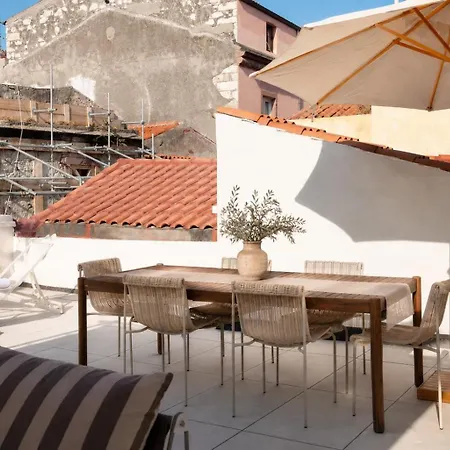 Διαμέρισμα Stunning Rooftop With Castle View Bosa